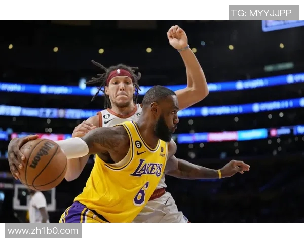 掘金主场大胜湖人，战绩提升至第三，詹姆斯遭遇个人5连败